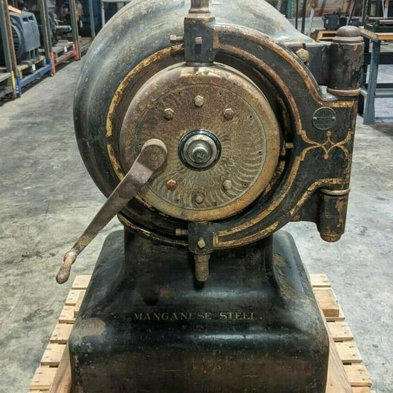 Сейф для пушечного ядра Farmers and Merchant Bank