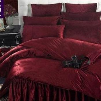 https://cf.ltkcdn.net/bedding/images/slide/177890-350x350-velvet-bedding.jpg