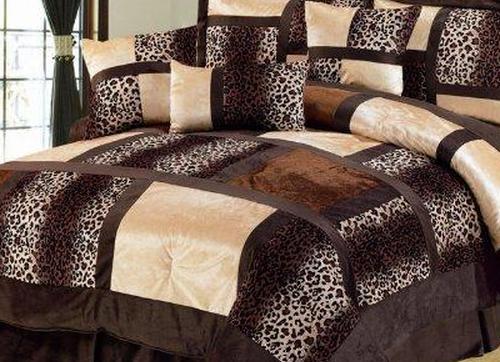 https://cf.ltkcdn.net/bedding/images/slide/177892-500x362-leopard-quilt.jpg