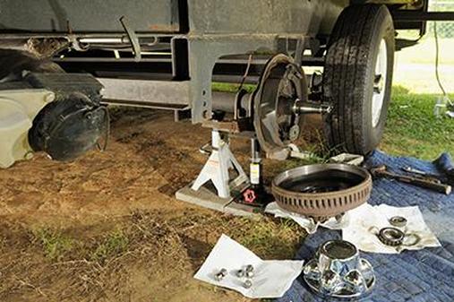 Ремонт оси туристического прицепа