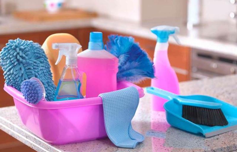Оборудование для весенней уборки на кухне