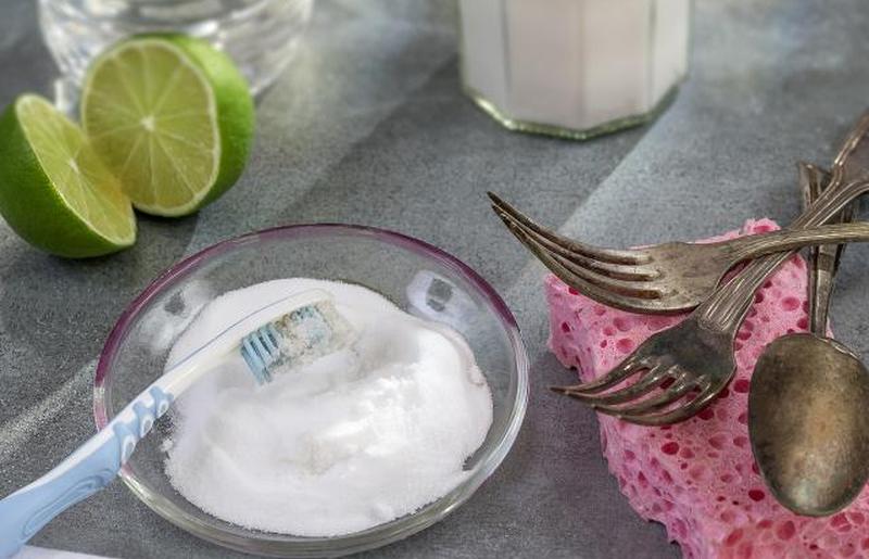 Пищевая сода, лимон с губкой