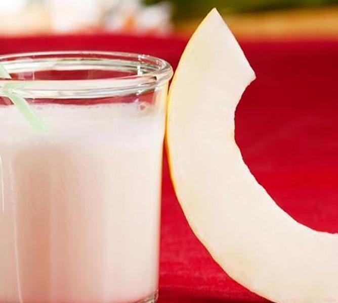 https://cf.ltkcdn.net/cooking/images/slide/200381-668x600-8-Melon-smoothie.jpg