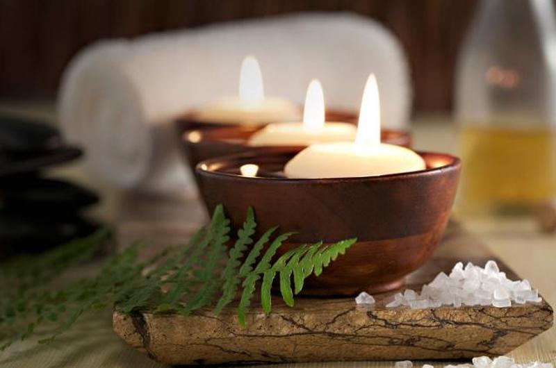 Свечи и массажное масло