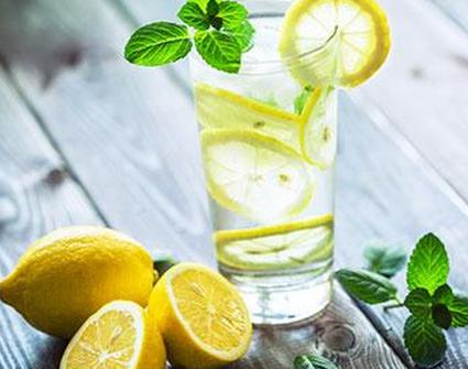 Вода с лимоном и мятой