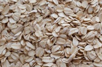 https://cf.ltkcdn.net/diet/images/slide/86363-425x282-rolled_oats.jpg