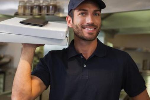 Доставщик горячей пиццы