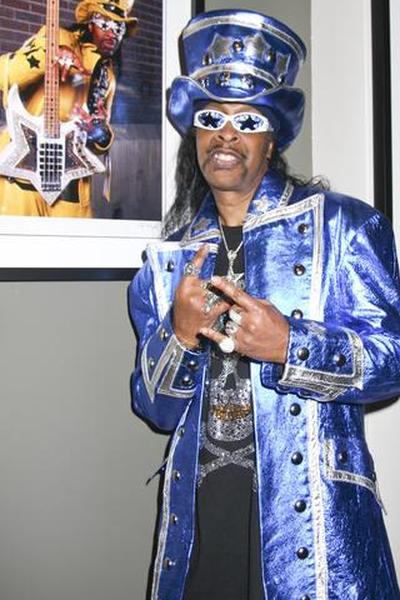 https://cf.ltkcdn.net/guitar/images/slide/55485-400x600-Bootsy-Collins.jpg