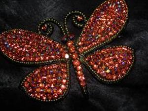 Фото хрустальной броши-бабочки