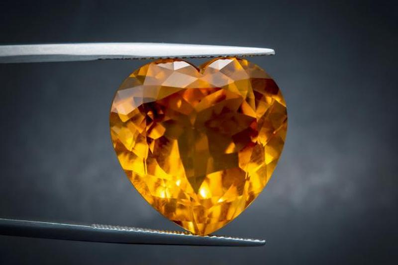 Овальный цитрин драгоценный камень 