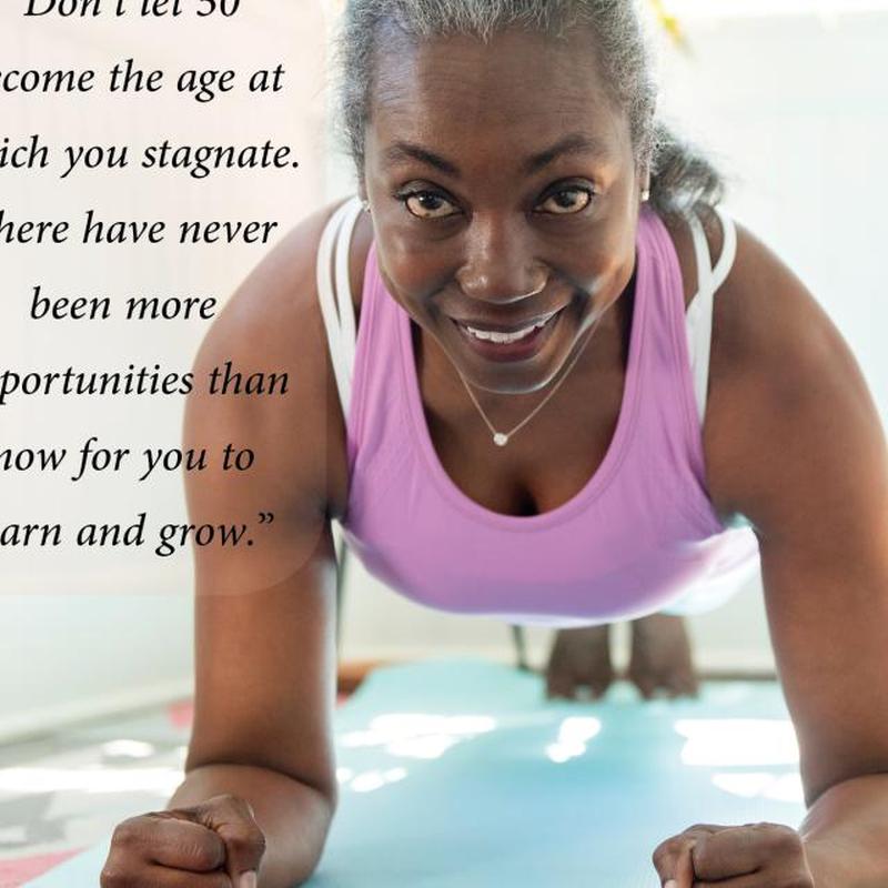 женщина в позе планки