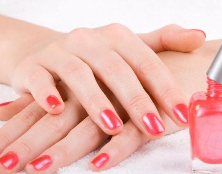 https://cf.ltkcdn.net/skincare/images/slide/47351-720x565-nail-colors8.jpg