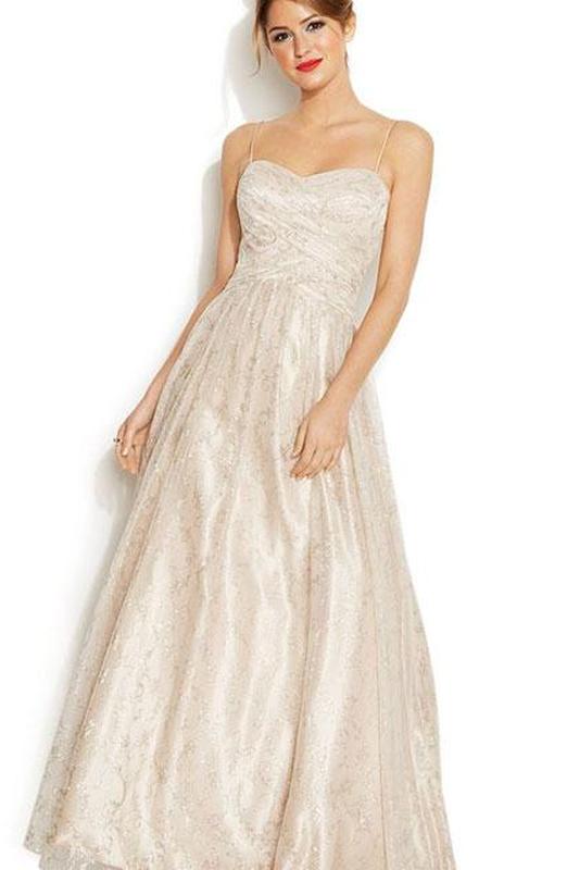 https://cf.ltkcdn.net/teens/images/slide/184910-522x800-Jump-Juniors-Glittered-Ball-Gown.jpg