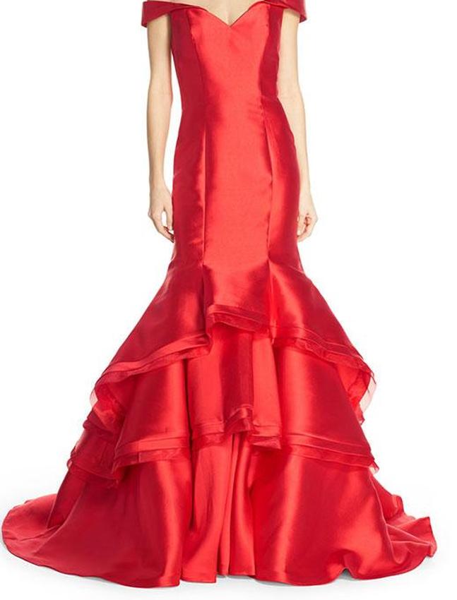 https://cf.ltkcdn.net/teens/images/slide/193381-647x850-Jovani-Off-The-Shoulder-Mikado-Mermaid-Gown.jpg