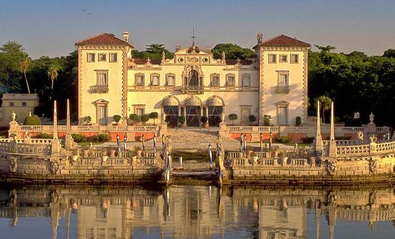 Вид с воды на восточный фасад