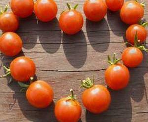 Tomato_heart.jpg