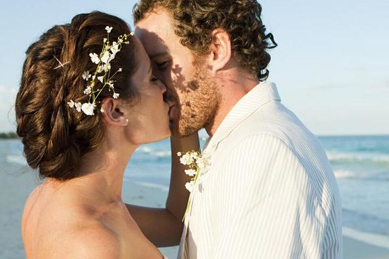 Приколотые боковые цветы