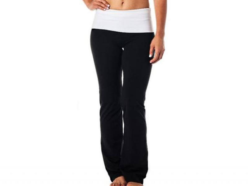 https://cf.ltkcdn.net/yoga/images/slide/168351-850x638-Alkii-Foldover-Pant.jpg
